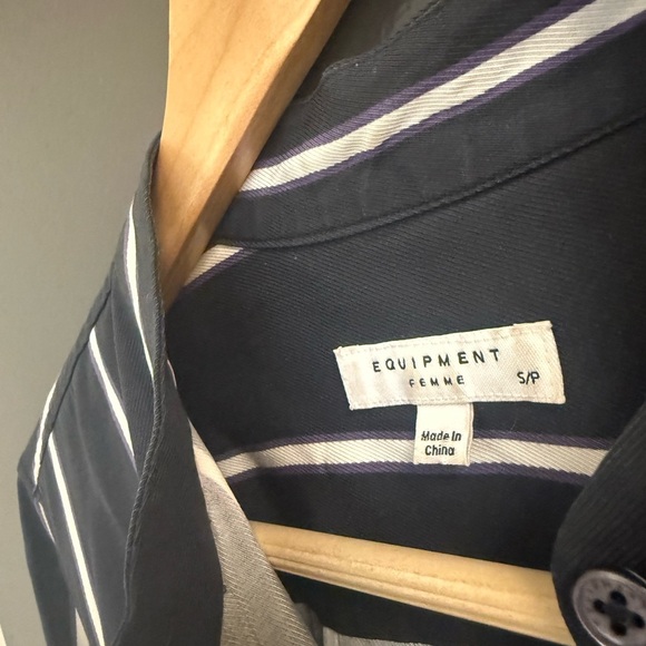 Equipment Femme “Raven Eclipse” S EUC worn twice Black/Purple front tie wrap - Picture 8 of 15